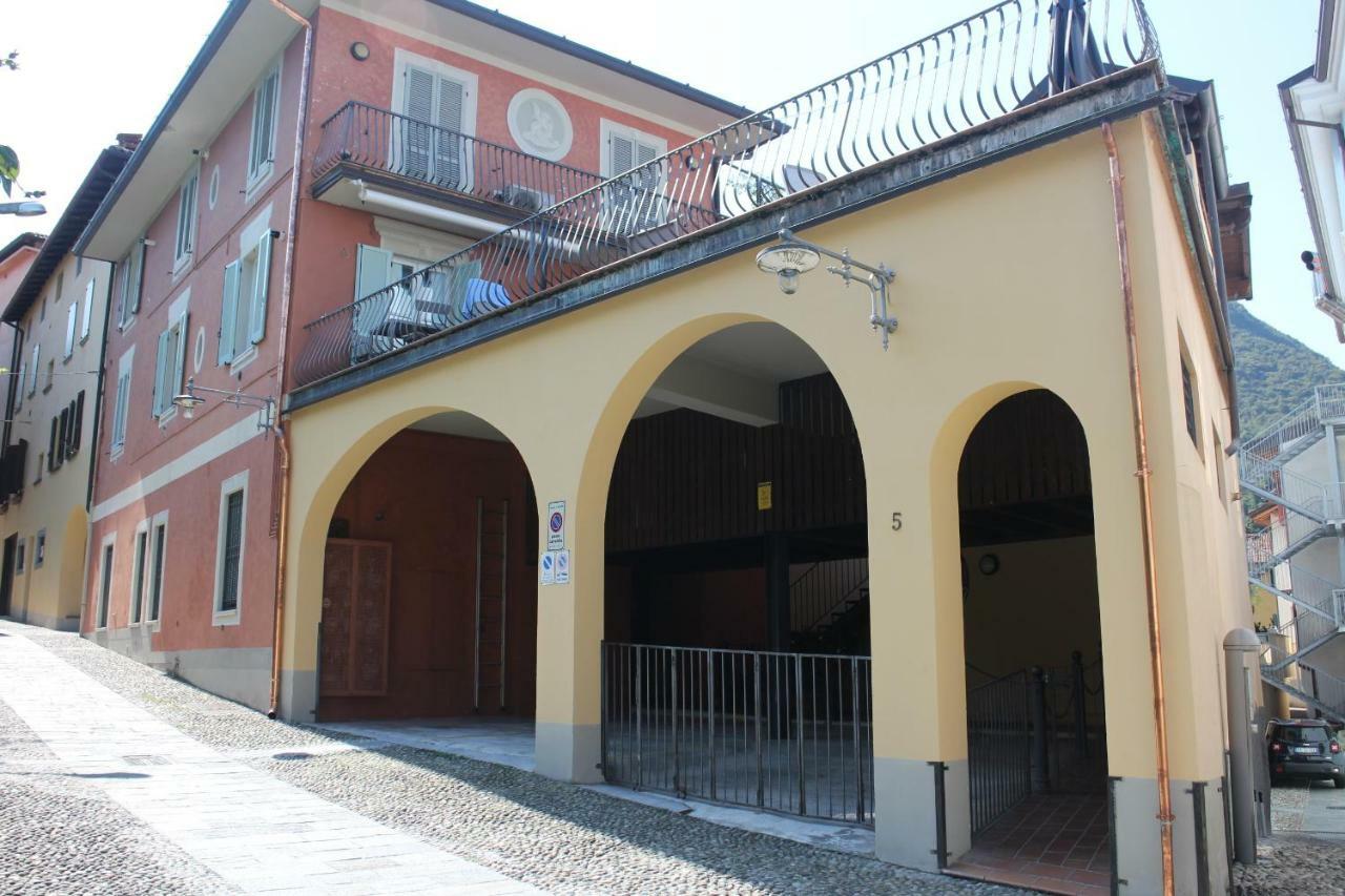La Casetta Del Porto Sulzano Kültér fotó
